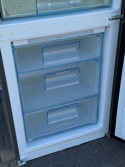 Холодильник б/в ELECTROLUX 185/60/60 Металік No Frost #08274