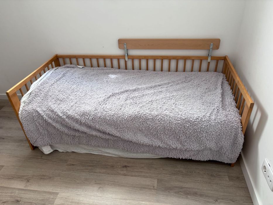 Cama de criança Ikea com colchão