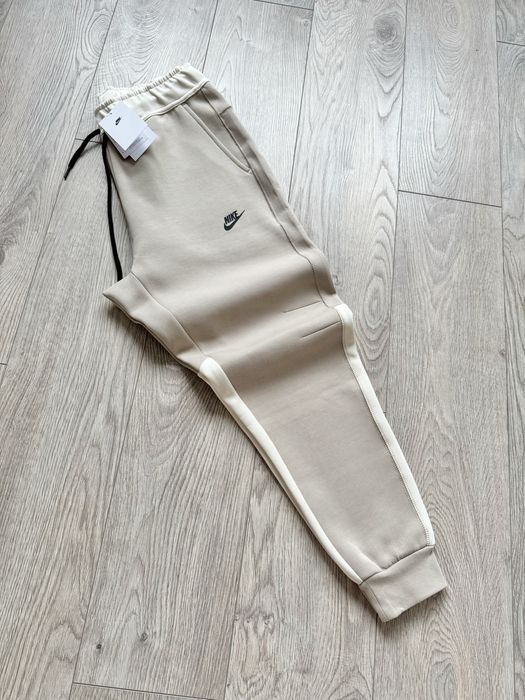 Штани Nike Tech Fleece