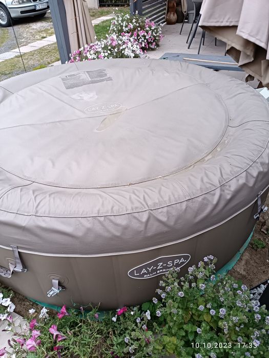 Jacuzzi z pompą  lub bez