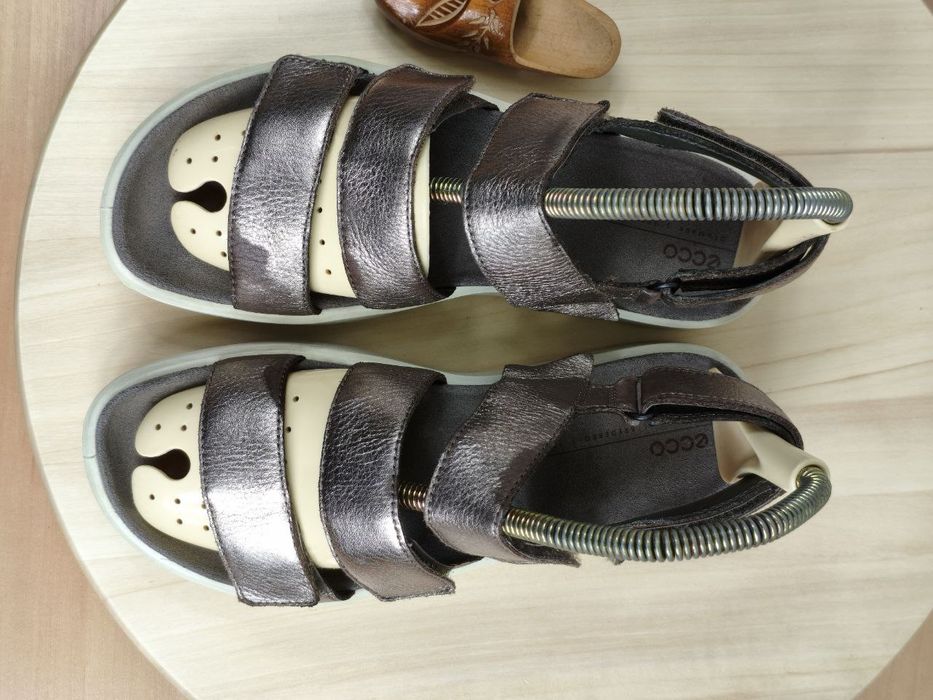 Sandały r.36 Ecco Flowt damskie skórzane na rzep