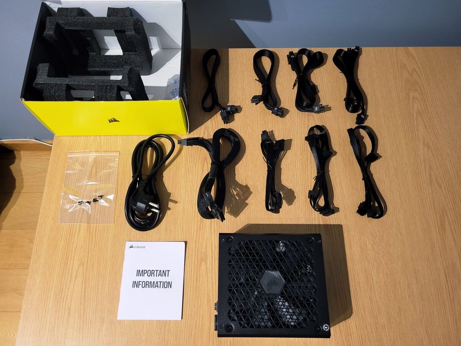 Fonte Alimentação (PSU) 650W Corsair RM650 80+ Gold com garantia