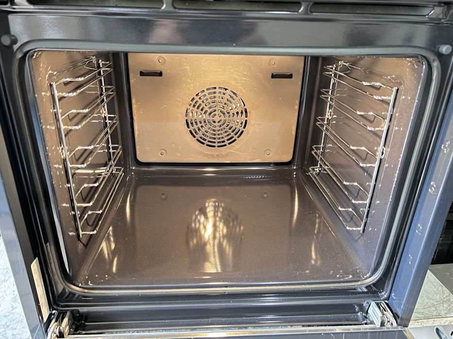 Духовка Bosch HBG634BS1 (Німеччина)