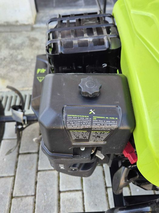 Motoenxada Vito, gasolina, transmissão direta 7cv