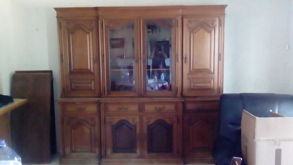 Vendo Móvel para sala / Cristaleira