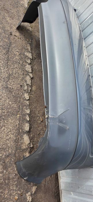 Zderzak tył Audi A4 B6 Kombi LX7Z