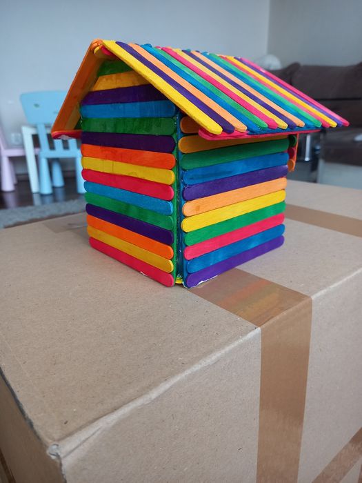 Sprzedam domek, karmnik dla ptakow