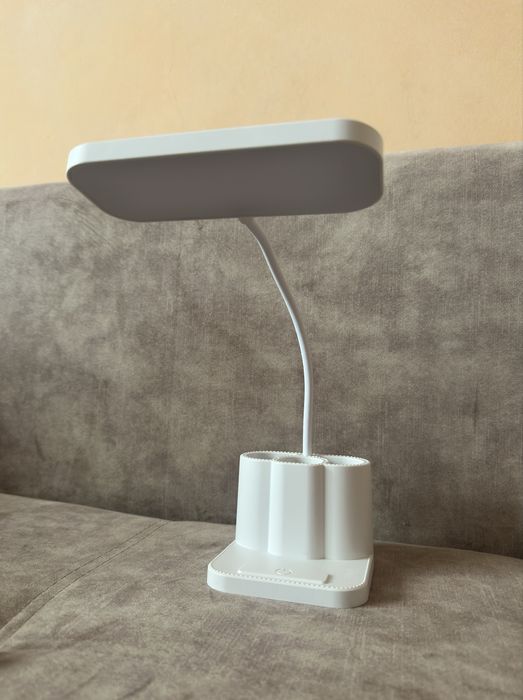 LED настільна лампа з USB-зарядкою та сенсорним керуванням