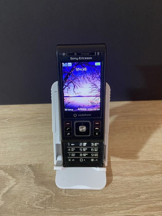 Мобильный телефон Sony ericsson C905