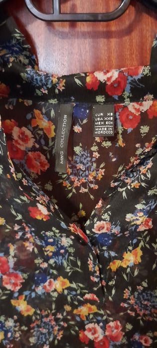 Vestido com tema floral