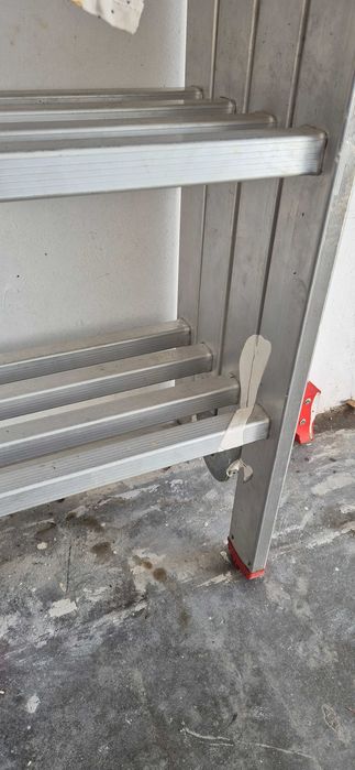 Escadote de alumínio dobrável 4m Ferral