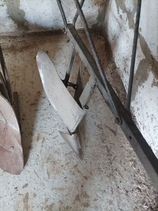 Продам плуг і рало