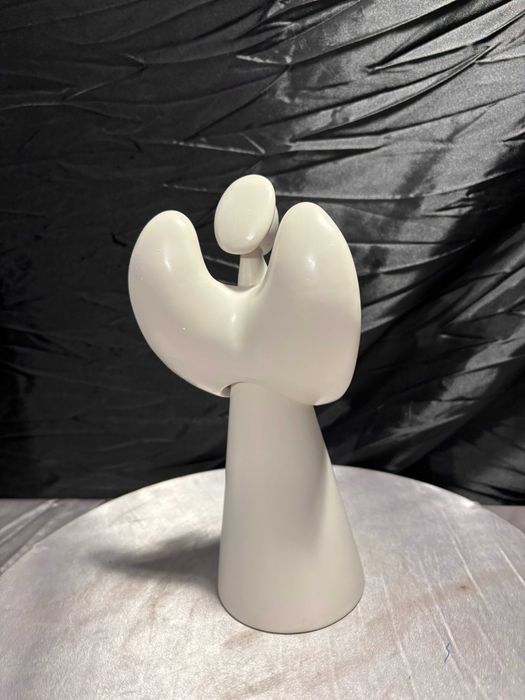 Ceramiczny anioł skrzydła w kształcie serca