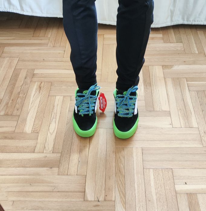 Sprzedam buty Vans KNU Skool 42