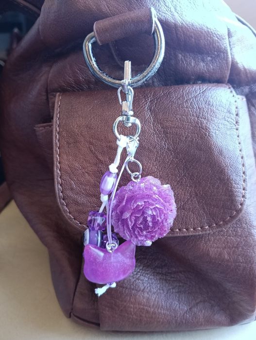 Bag charm artesanal FLOR acessórios para malas ou porta chaves
