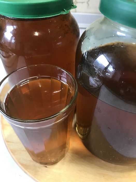 Домашній яблучний оцет. Вистойка два роки. Запашний. Ціна за літр.