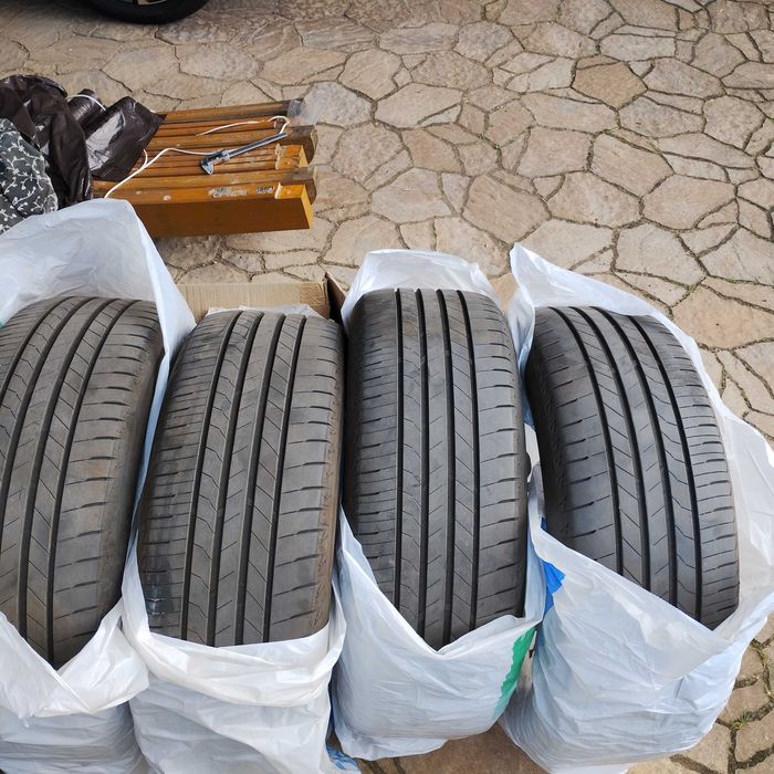 Opony letnie 20" 235/50 R20 XL Bridgestone Alenza letnie