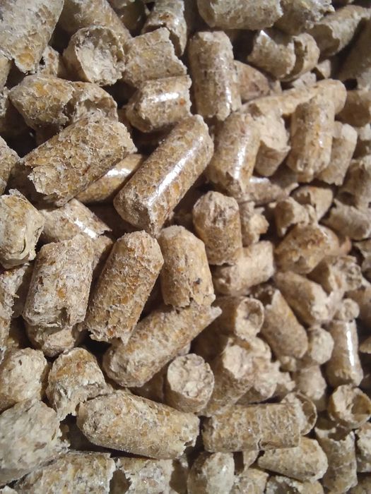 Pellet, Pelet drzewny A1 suchy - dostępny od ręki