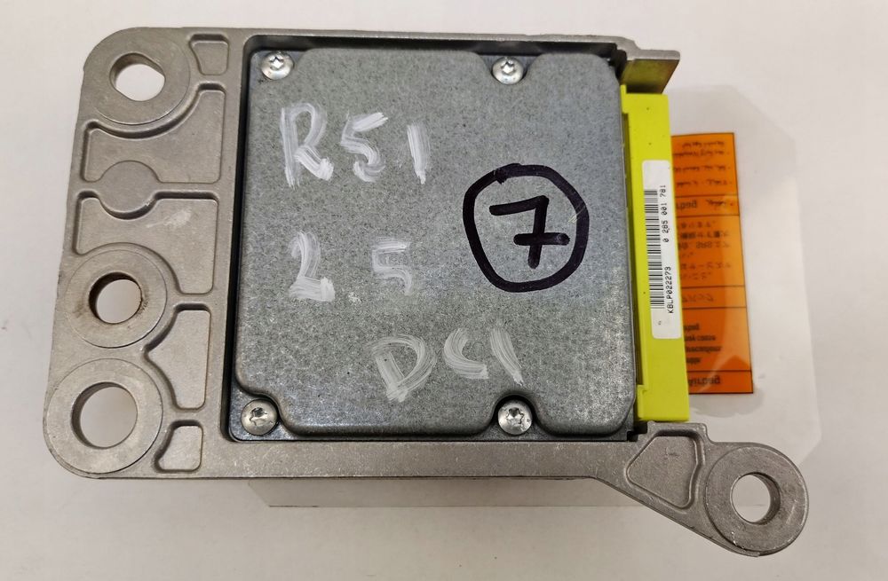 nissan pathfinder r51 05-10 moduł sensor airbag poduszek 98820-ea510