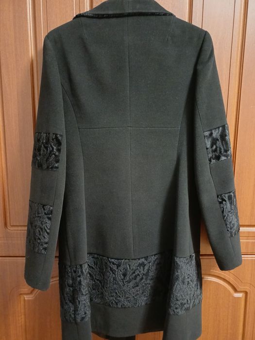 Пальто жіноче чорне