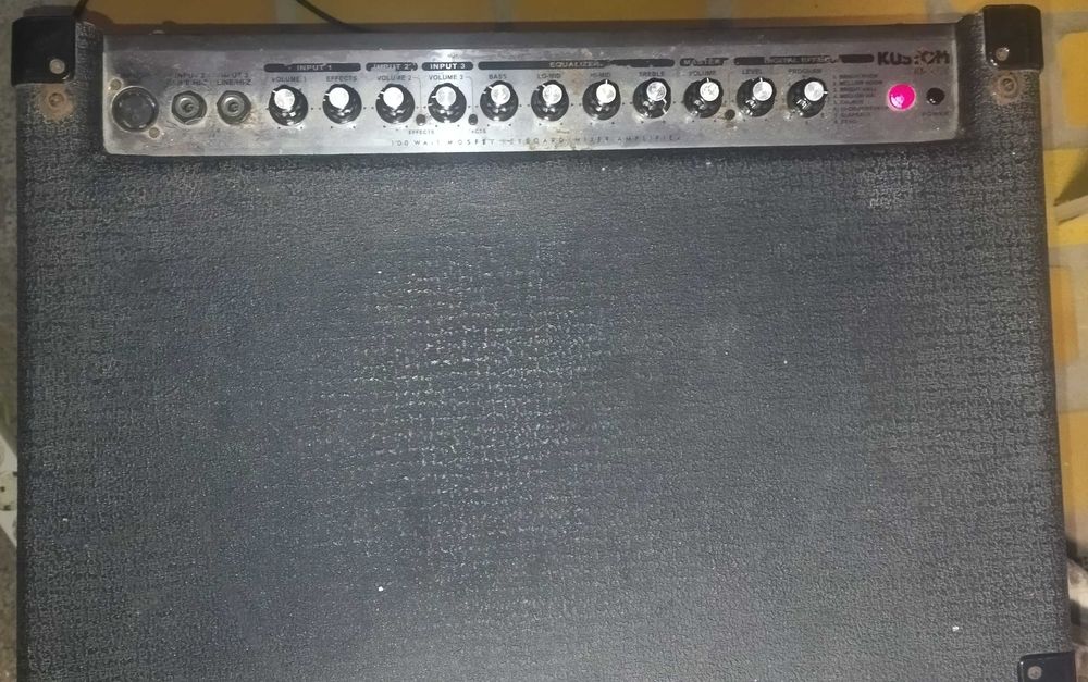 Coluna/PA KUSTOM KMA 100