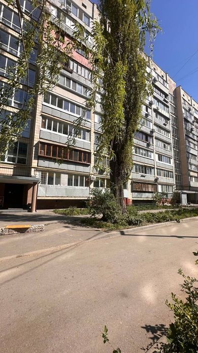 Продам 1-к Дмитра Павличка просп. (Маршала Рокосовського), 10А