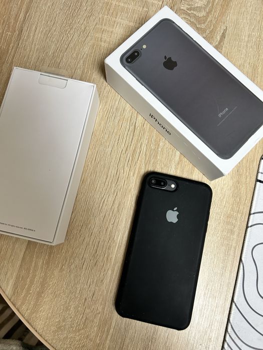 Продаю iphone 7 plus