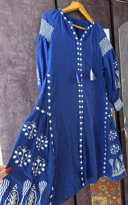 Сукня в українствому стилі