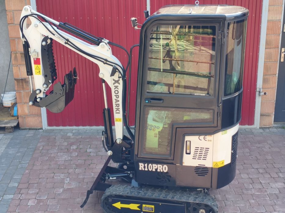 Minikoparka Nowa XKOPARKI R10Pro 2026r. 1300kg chłodnica oleju, skrętne ramię,silnik KOOP 192,płynna jazda,kabina