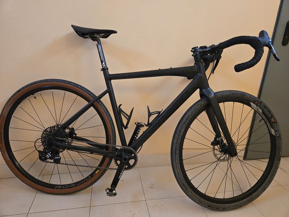 Bicicleta de gravel Megamo Jakar (2023)