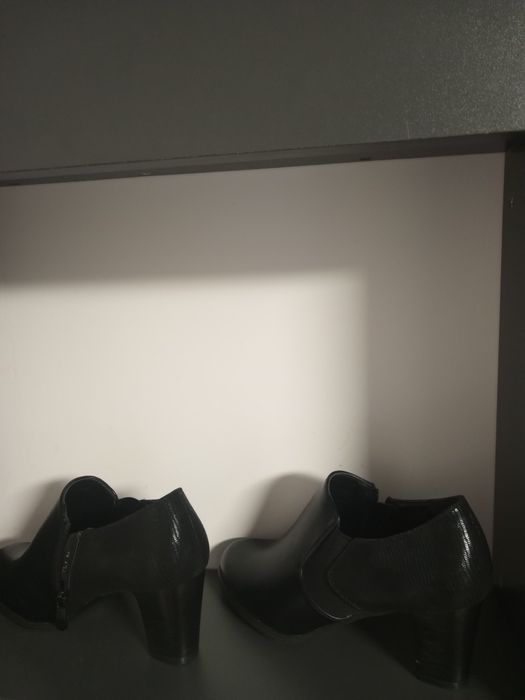 Buty damskie botki
