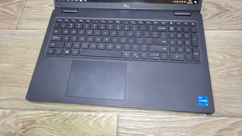 Ноутбук Dell  3520 i5 1135g7/Iris XE Graphic/8gb ddr4/m2 ssd 256gb