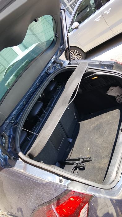 Carro usado à venda