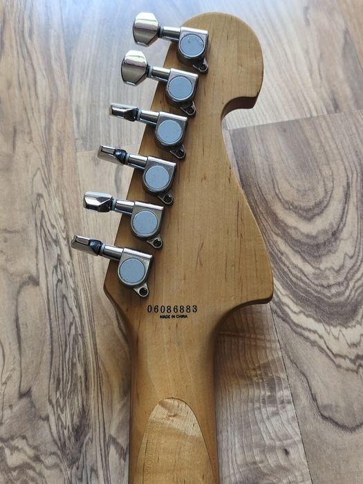 Gitara elektryczna Washburn N 1 ,Nuno Bettencourt, olcha