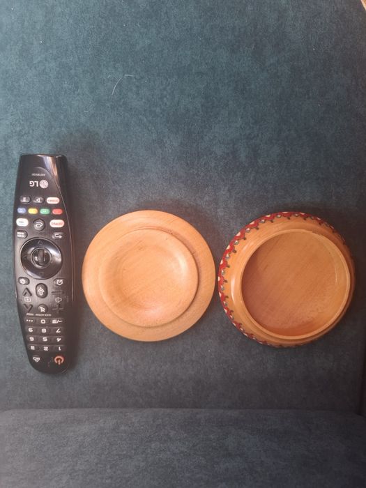 Szkatulka z drewna z Rumunii