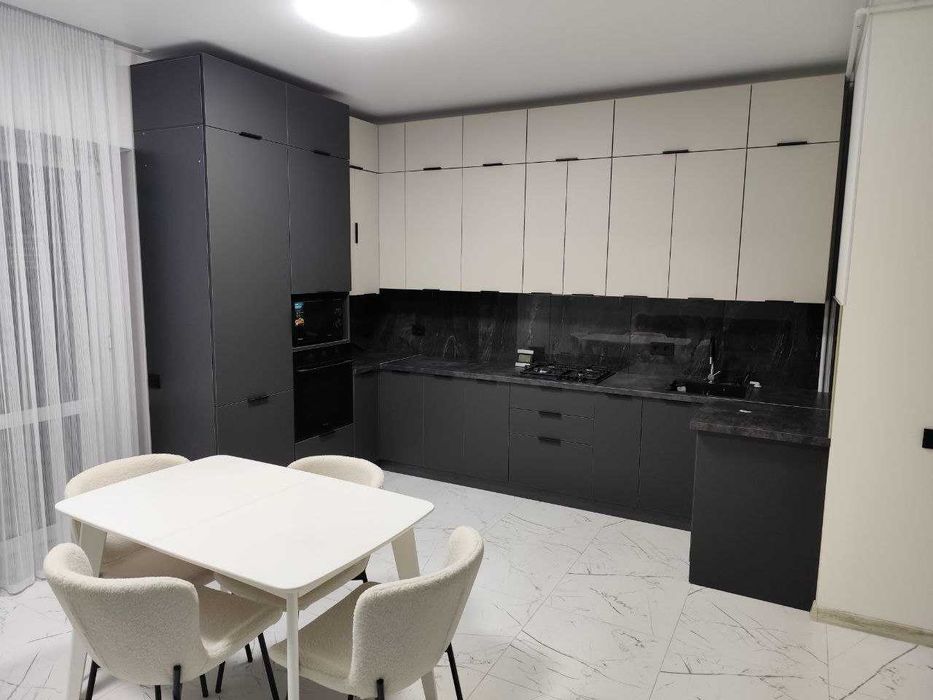 Таун Хаус в м. Вінниця з ремонтом.Без комісії для покупця.