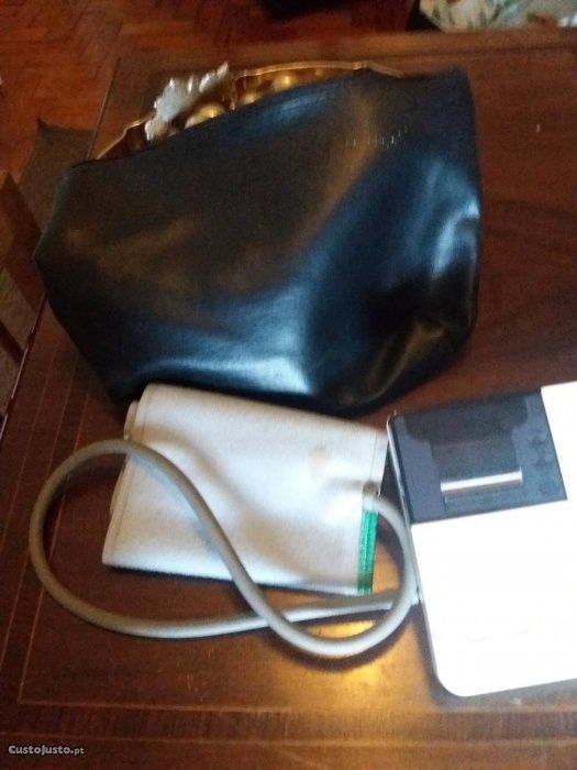 Medidor de Tenção arterial,Portes incluidos no preço