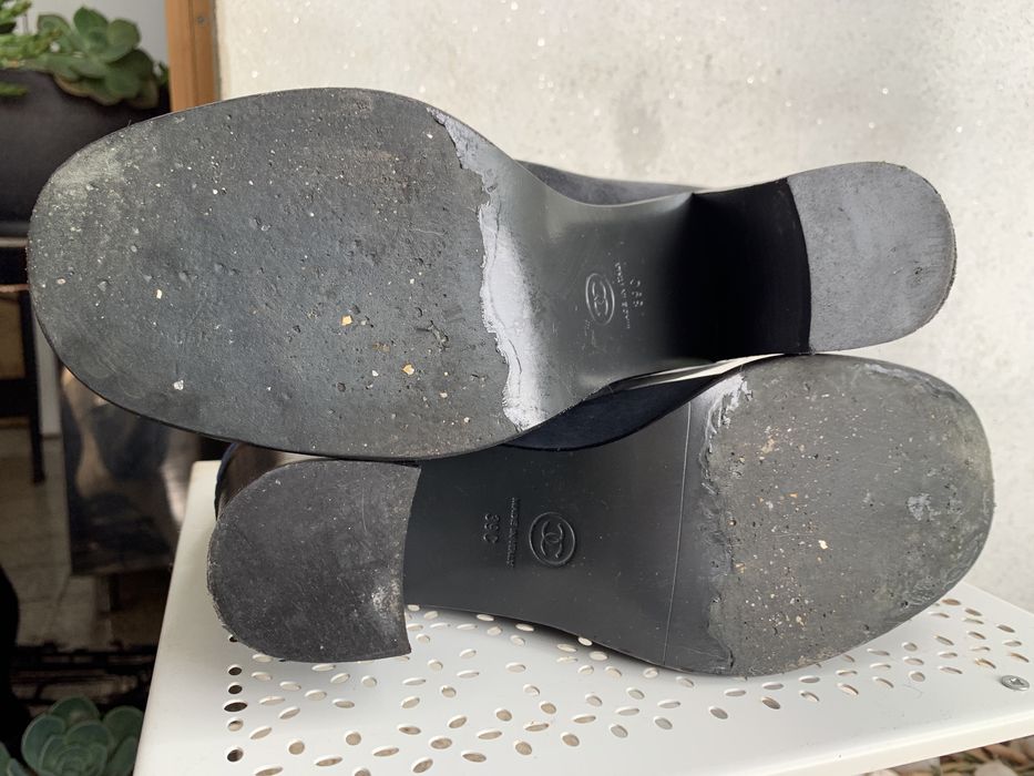 Botas CHANEL meio cano