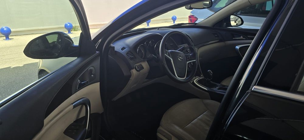 Opel insignia 2.0 Cdti  2011