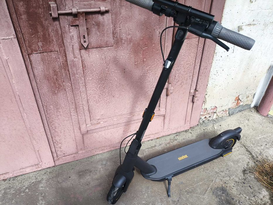 Segway Ninebot KickScooter Max G30E II