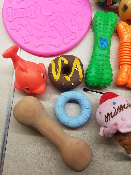 Іграшка для собачки та кішечки