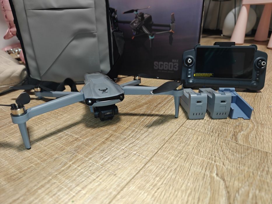 SG603 Max Супер фото Квадрокоптер дрон 5км екран на пульті