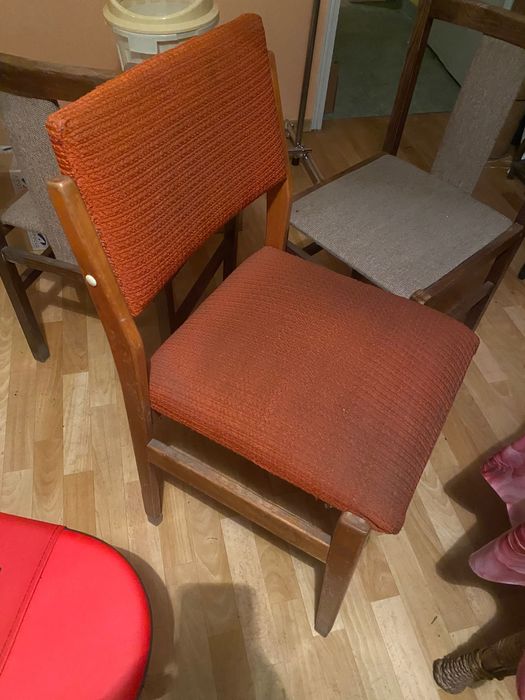 Krzesła PRL , różne rodzaje