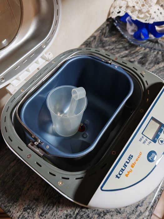 Máquina de pão Taurus