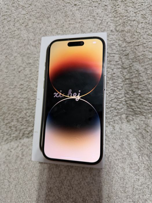 Iphone 14 pro gold
