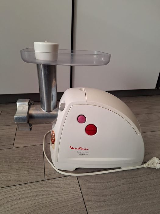 Продається м'ясорубка Moulinex HV8 1700 W,електрична, 1500 грн