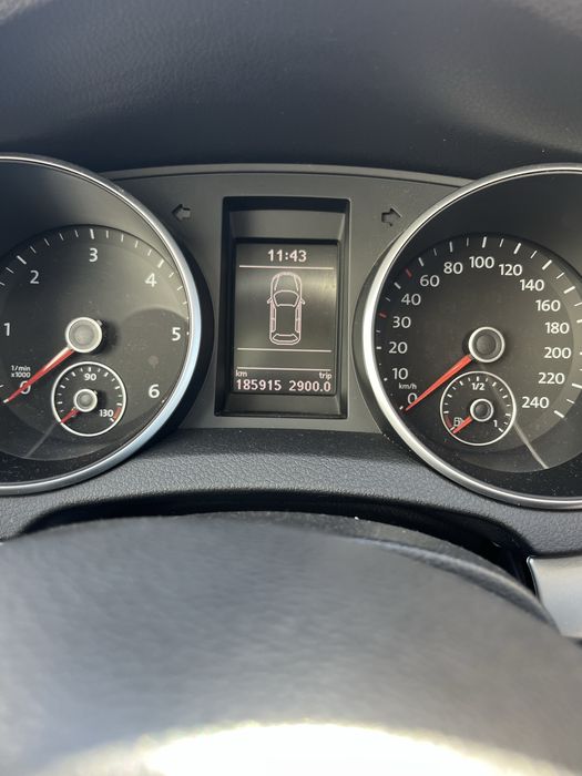 VW Golf 6 1.6 TDI — photo 4