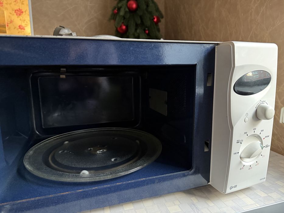 Мікрохвильова піч