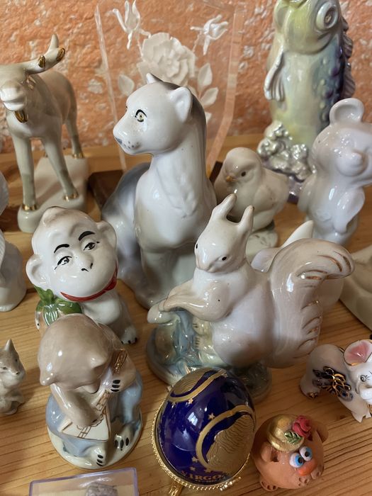 Фарфорові статуетки