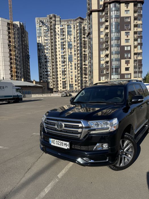 Toyota Land Cruiser 2020 VIN JTMCX05J904205352 фото оголошення 2 з 18